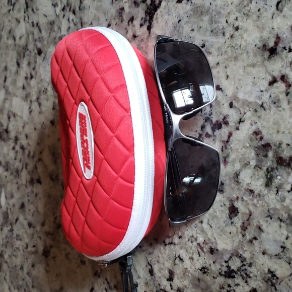 Peppers Other - Peppers Nevada MP379-4 Polarized Sunglasses New with Case & Box!